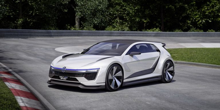 El Volkswagen Golf R de 2020 podría traer microhibridación y 400 CV