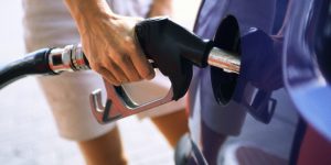 Pedro Sánchez quiere subir el diésel casi 10 céntimos: Equiparando impuestos de gasolina y diésel