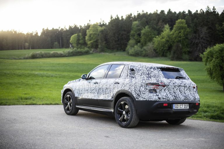 Oficial: el Mercedes EQ C debutará el 4 de septiembre