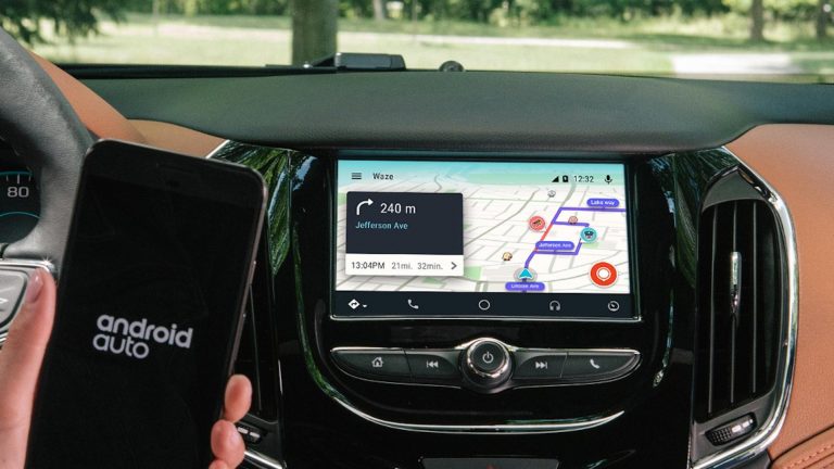 Toyota habría cedido a la presión: Montará Android Auto