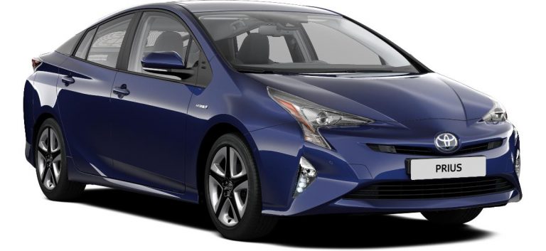 Toyota llama a revisión 1 millón de C-HR y Prius: RIesgo de incendio