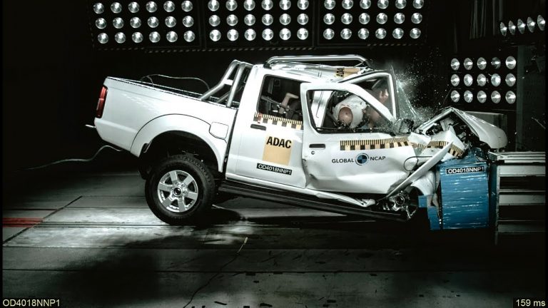No es chino, pero el Nissan NP300 Hardbody obtiene 0 estrellas en las pruebas de impacto de la Global NCAP