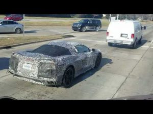 Vídeo: así se mueve el nuevo Corvette C8 en carretera