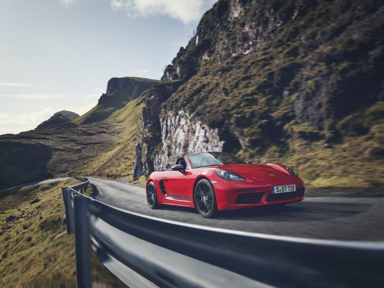 Porsche 718 T Boxster y Cayman 2019: Pensada para los más puristas