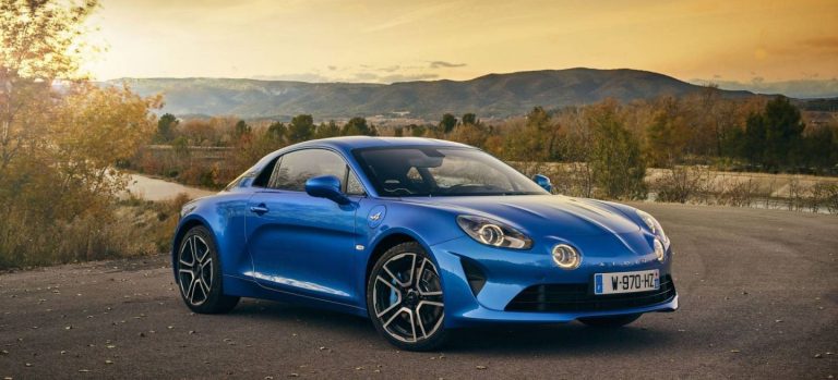 ¿Veremos un Alpine A110 de 300 CV? Podría ser, e incluso, una variante descapotable