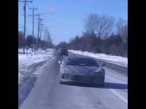 Vídeo: el Corvette de motor central se deja ver en movimiento, ¡nuevos detalles!