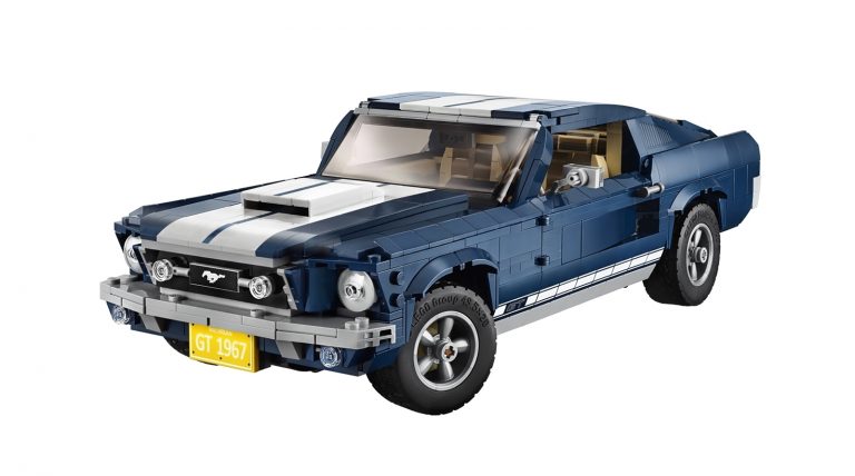 ¡Ya puedes montarte tu propio Ford Mustang del ’67 con piezas de LEGO!
