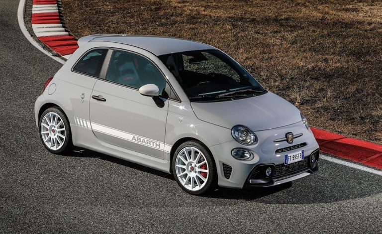 El Abarth 595 esseesse vuelve como el 595 más potente de la gama: 180 CV de potencia