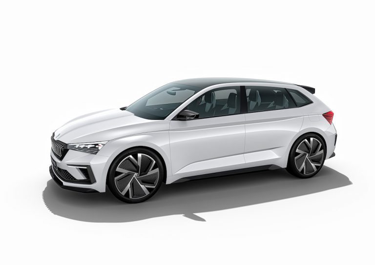 Skoda está interesada en lanzar un Scala RS… híbrido