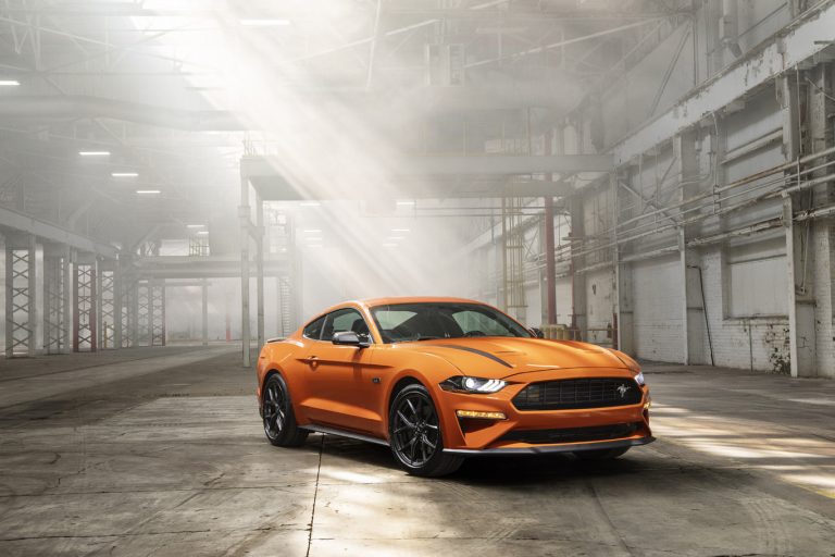 Ford Mustang EcoBoost High Performance Package: El motor 2.3 EcoBoost alcanza los 335 CV