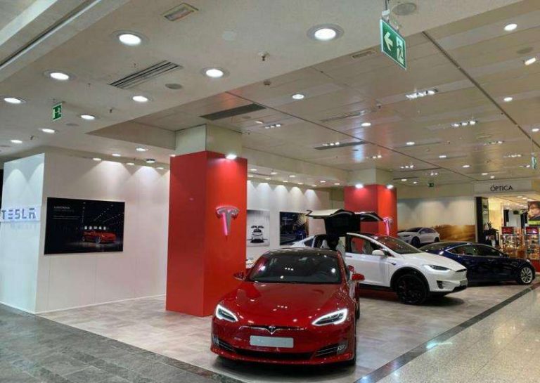 Tesla abre su primera tienda en Valencia: Ya tiene cinco establecimientos en España