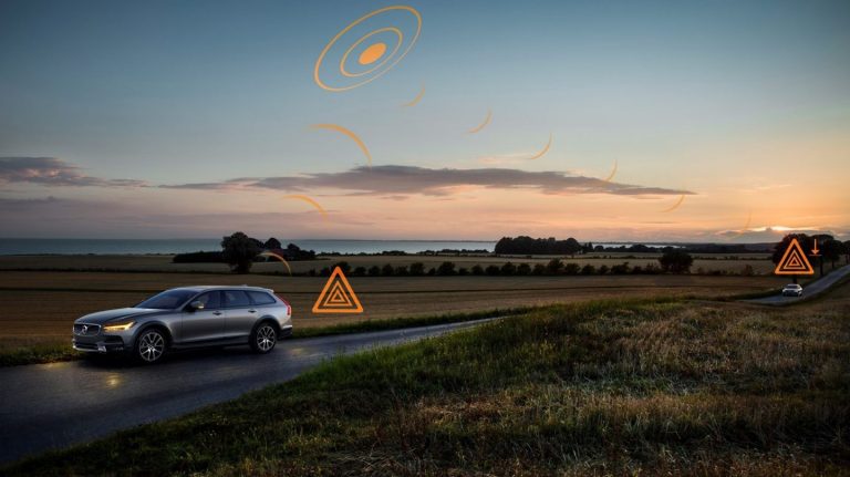 ¿Carretera en malas condiciones? Los modelos de Volvo se informarán entre sí