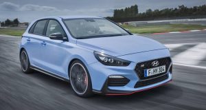 Hyundai está preparando un i30 N con tracción total para competir con el Golf R y Focus RS