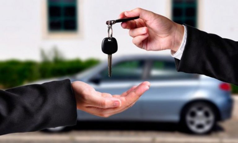 Un libro de averías en coches de segunda mano para evitar timos: Así es la última propuesta de la DGT