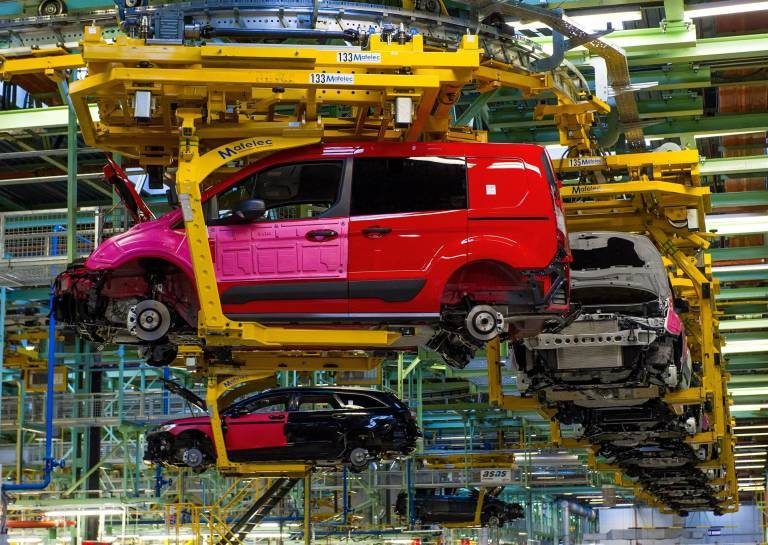 Ford recortará 12.000 empleos en Europa y cerrará fábricas: ¿Qué pasa con Almussafes?