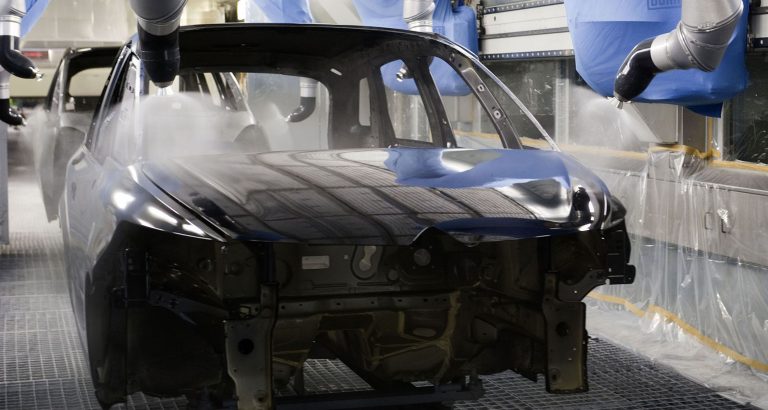 PSA abre una planta en Marruecos para producir 200.000 unidades anuales: Fabricarán el Peugeot 208