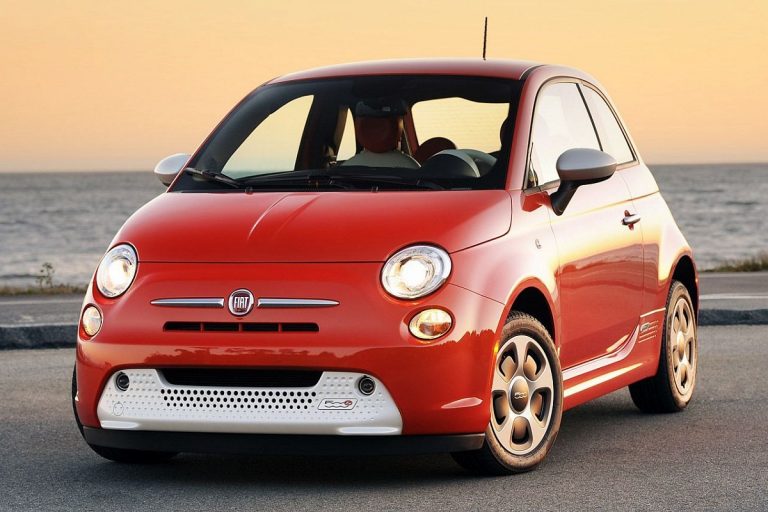 Fiat invertirá 700 millones de euros en el 500 eléctrico y llegará en 2020