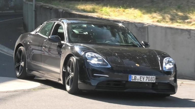 Vídeo: Porsche prueba el Taycan en la fase final