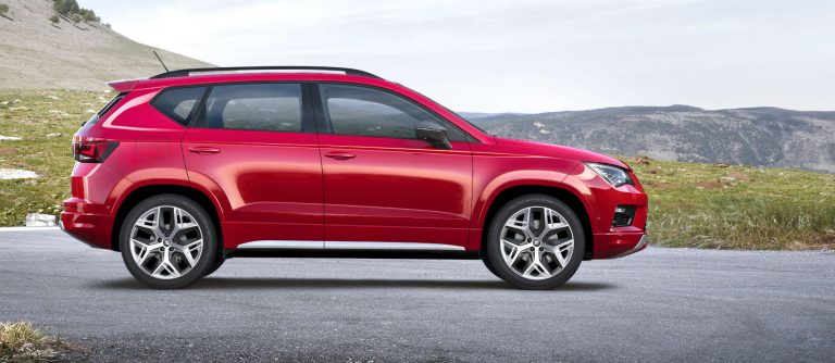 El SEAT Ateca 2020 podría llegar con una variante híbrida enchufable y un renovado frontal