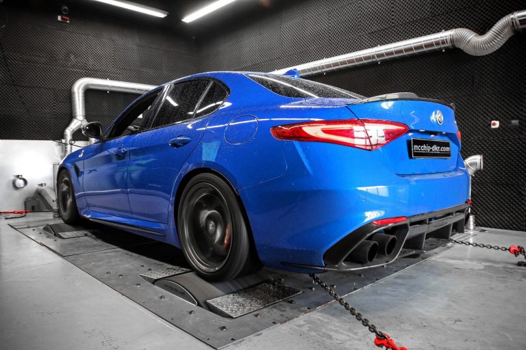 Este Alfa Romeo Giulia Quadrifoglio tiene más potencia que un Ferrari 488 GTB