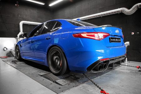 1f52470b-alfa-romeo-giulia-quadrifoglio-tuning-mcchip-dkr-1