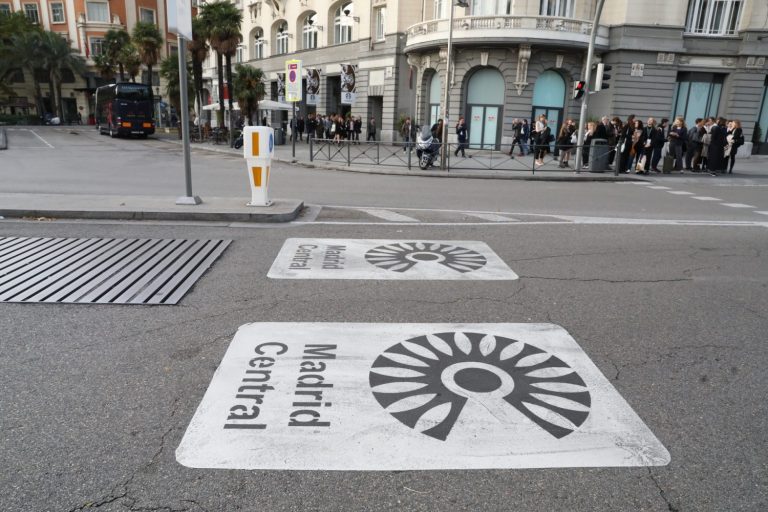 Pedro Sánchez quiere llevar el modelo ‘Madrid Central’ a 145 municipios españoles