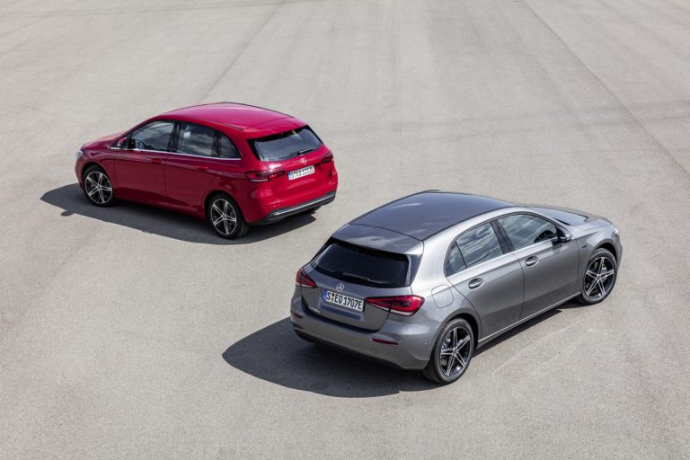 Mercedes-Benz A 250e y B 250e: La oferta híbrida enchufable continúa creciendo