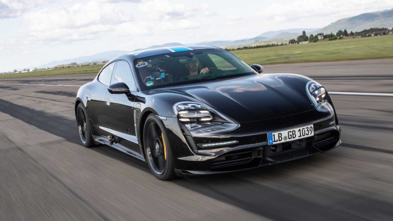 Ya es oficial: el Porsche Taycan tiene fecha, y lo veremos en directo