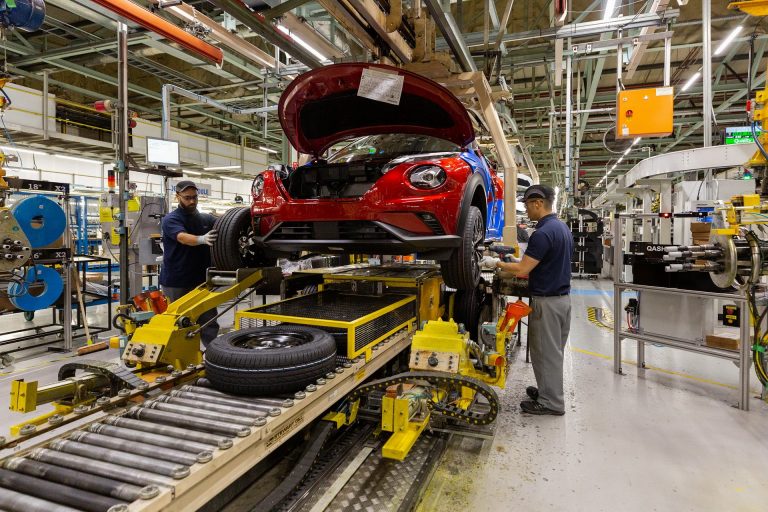 Nissan estaría pensando en vender sus fábricas europeas: El comprador podría sería chino