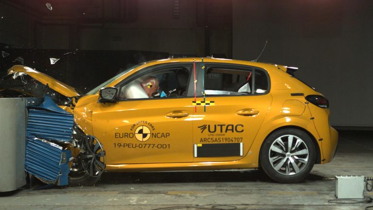 El Peugeot 208 2020 no logra las cinco estrellas EuroNCAP y se conforma con cuatro