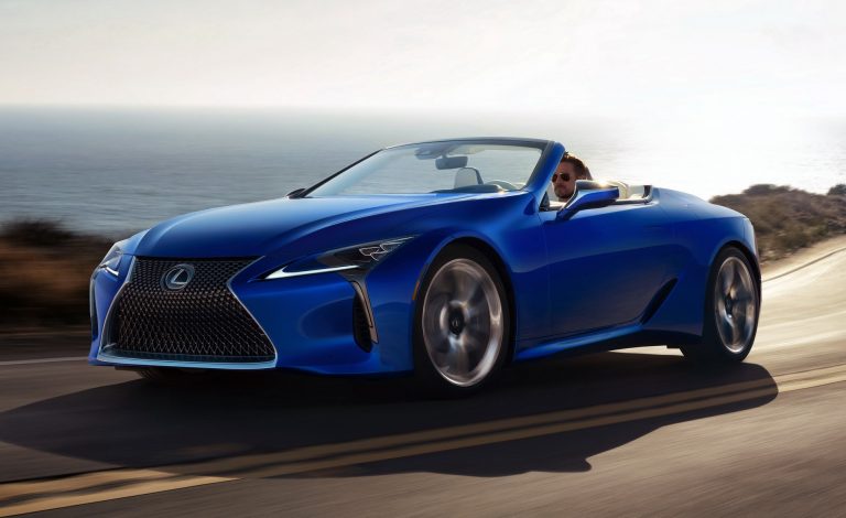 Lexus LC 500 Cabrio: Escuchar su V8 de 5 litros atmosférico con 477 CV te llevará a otra dimensión