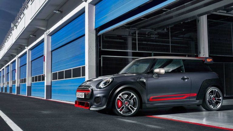 ¿Por qué el MINI John Cooper Works GP sólo tiene cambio automático? MINI nos lo explica