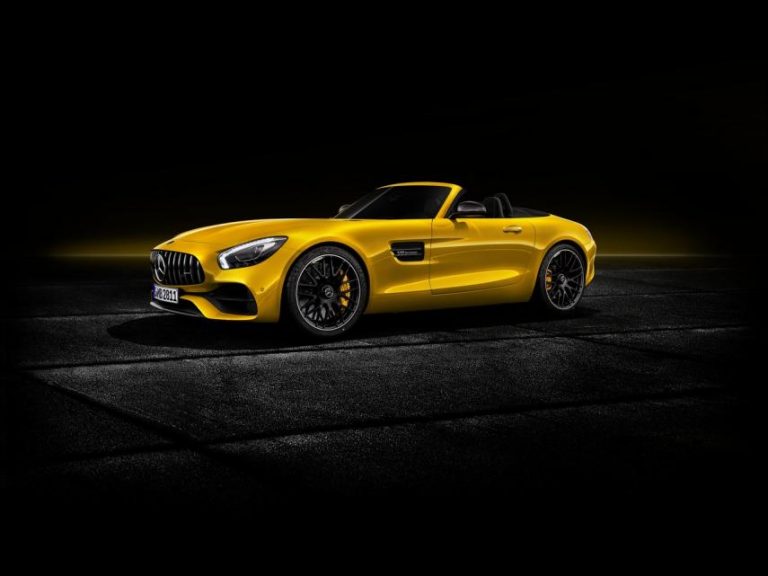 Mercedes-AMG GT S Roadster 2020: El roadster de acceso a la gama AMG GT llega por 198.000 euros