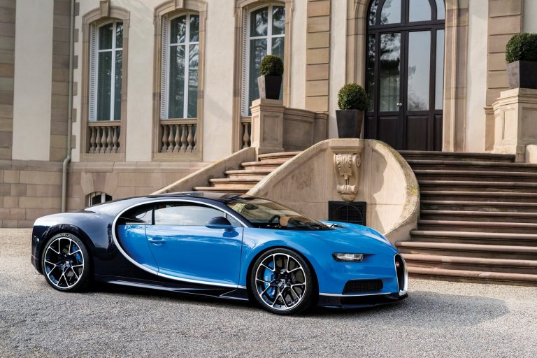 El director de Bugatti anuncia que continuará manteniendo los motores gasolina en la siguiente década