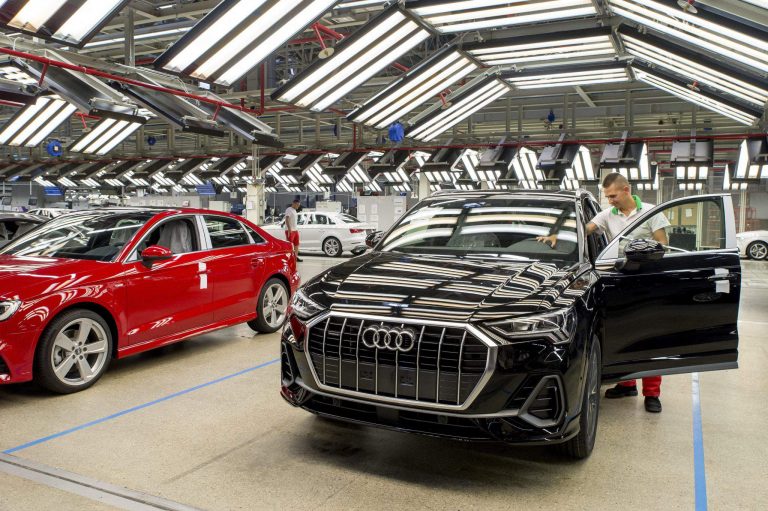 Audi prescindirá de 9.500 empleados en Alemania hasta 2025: Objetivo, ahorrar 6.000 millones de euros