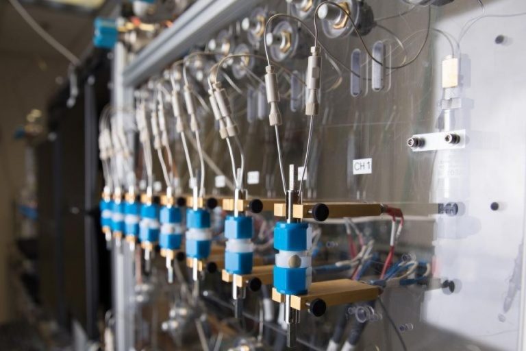 IBM está desarrollando unas baterías para coches eléctricos con materiales extraídos del agua de mar