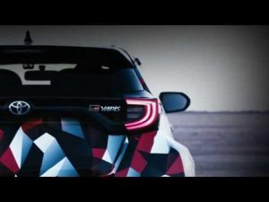 El Toyota Yaris GR-4 vuelve con un nuevo adelanto: ¡Tendrá tracción total!
