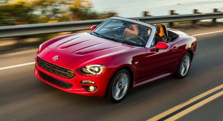 Tres años después de su lanzamiento, el Fiat 124 Spider abandona el mercado