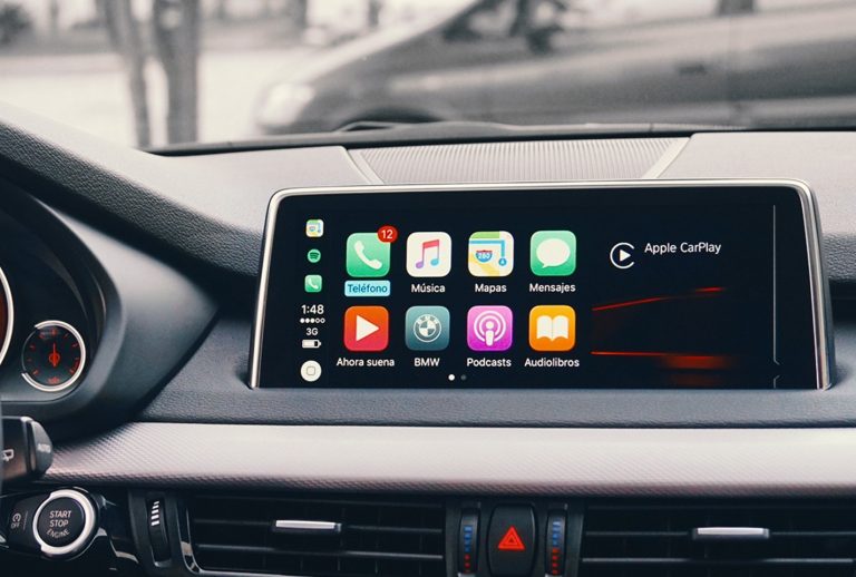 BMW recula: No cobrará la suscripción a Apple CarPlay en sus vehículos