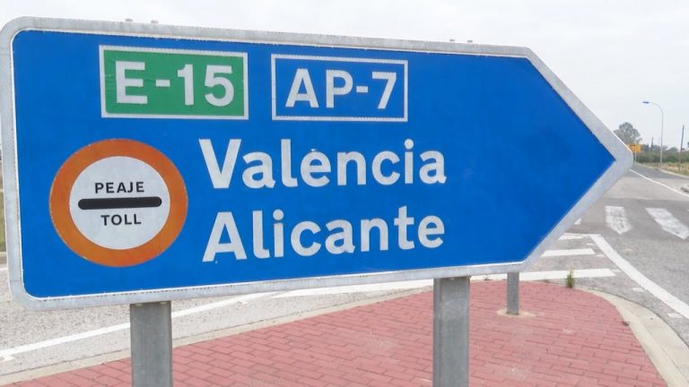 La AP-7 y AP-4 levanta parte de sus peajes: Hasta 290 millones de euros de ahorro para los usuarios