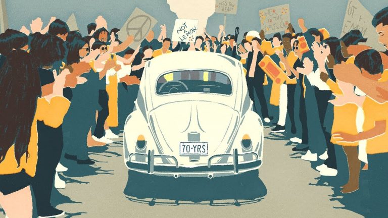 Vídeo: Así es como Volkswagen se despide del mítico Beetle y da la bienvenida a la electrificación