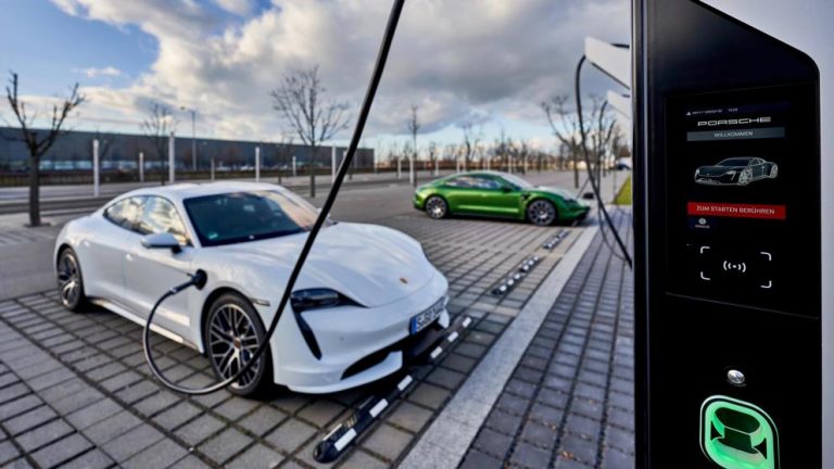 Porsche Turbo Charging: La estación de carga rápida más potente de Europa es de Porsche