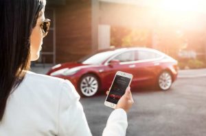 Apple CarKey: Pronto podrás usar tu iPhone o Apple Watch como llave del coche