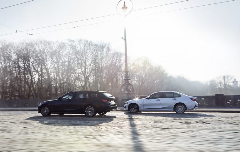 BMW 330e xDrive Touring: Familiar, híbrido, enchufable… y con tracción total