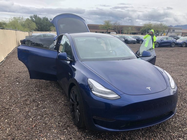 Así es el nuevo Tesla Model Y, ¡al natural!