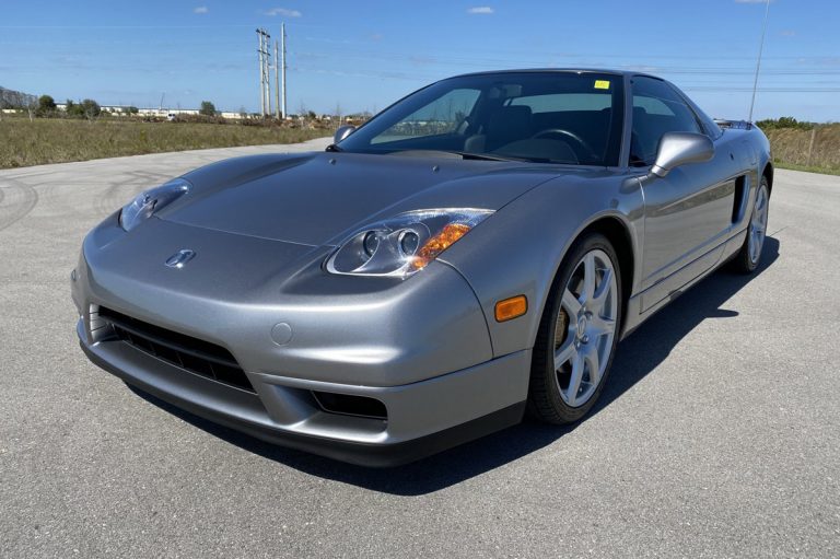 Este Honda NSX restyling sólo tiene 3.000 kilómetros… ¡y está en venta!