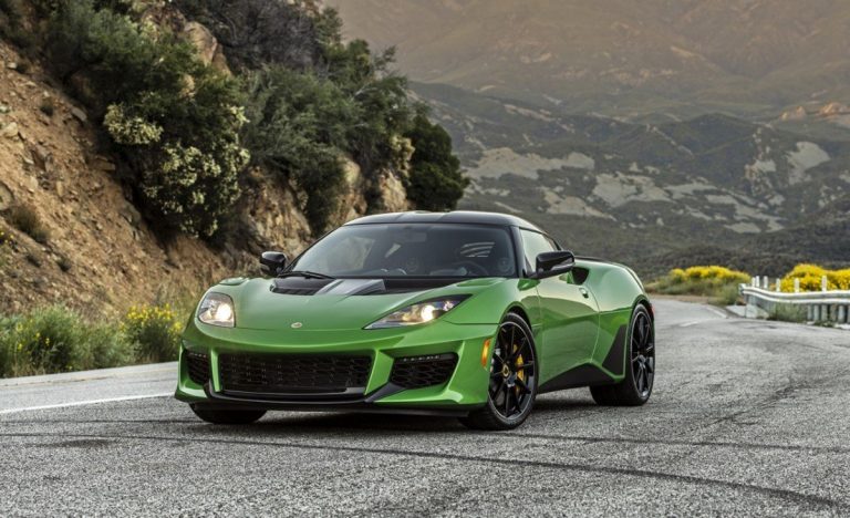 El último Lotus con motor de combustión será un deportivo de bajo coste