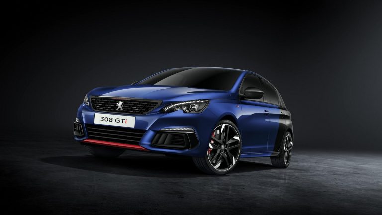 El nuevo Peugeot 308 podría contar con una versión de altas prestaciones con más de 300 CV y tracción a las cuatro ruedas