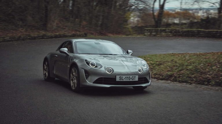 El Alpine A110 también estaría en riesgo tan sólo tres años después de su lanzamiento
