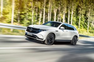 Mercedes no le ve futuro a los combustibles sintéticos: Apuesta por los eléctricos en su lugar